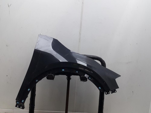 Kia sportage right - front, wing