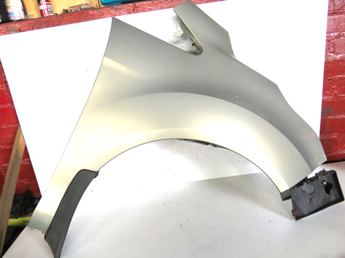 Genuine ford max - b, side