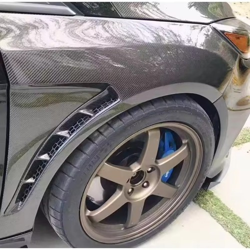 Real carbon fiber vented - carbon, front